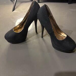 👠Charlotte Russe Elegant Black Pumps